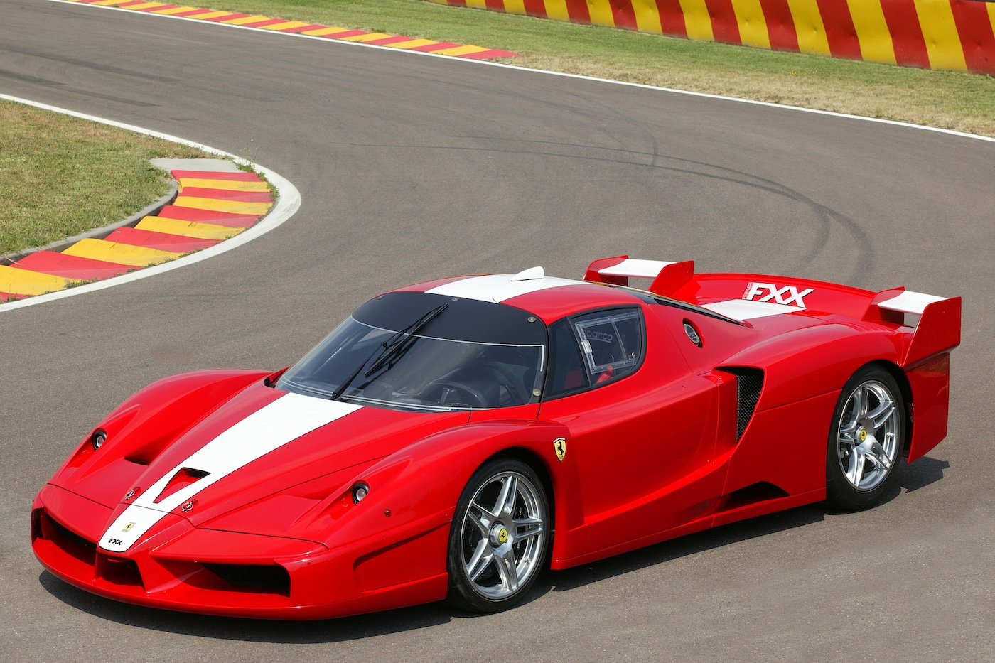 Hypercars on the fast track